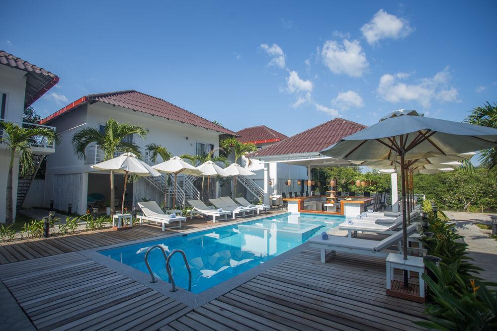 Golden River Resort Sihanoukville Exterior photo